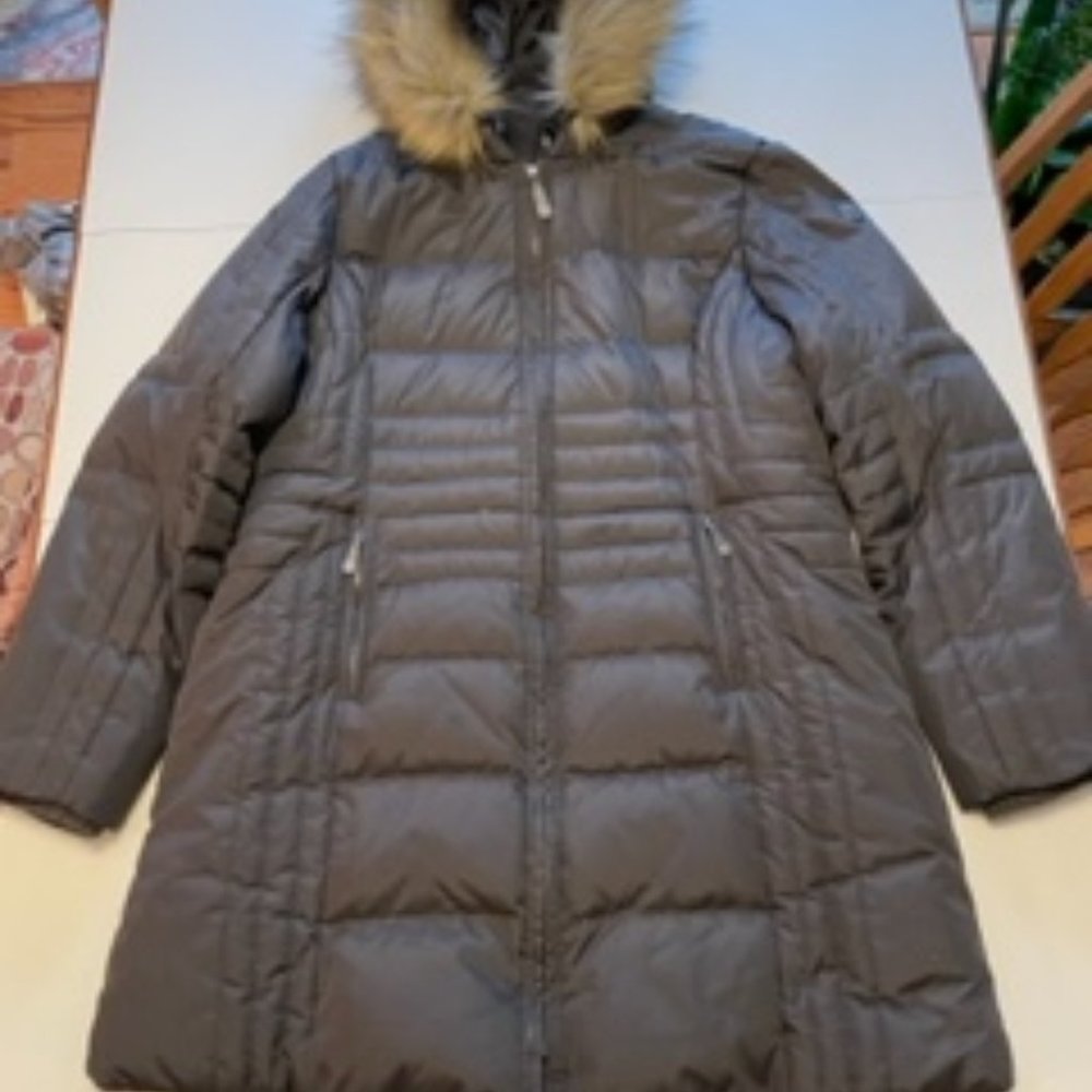 VINCE CAMUTO Down Hooded Parka  - XL - green